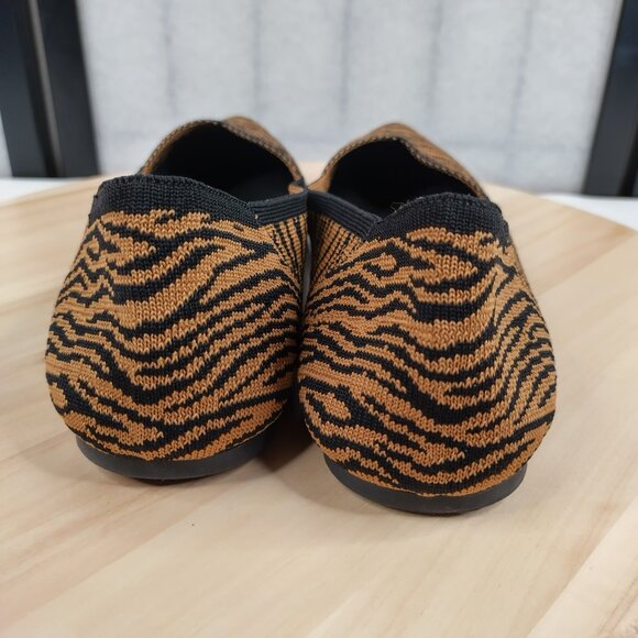 Mia Izzy Tiger Stripe Knit Pointy Toe Tan and Black Ballet Flats Women US 9 - Picture 7 of 13
